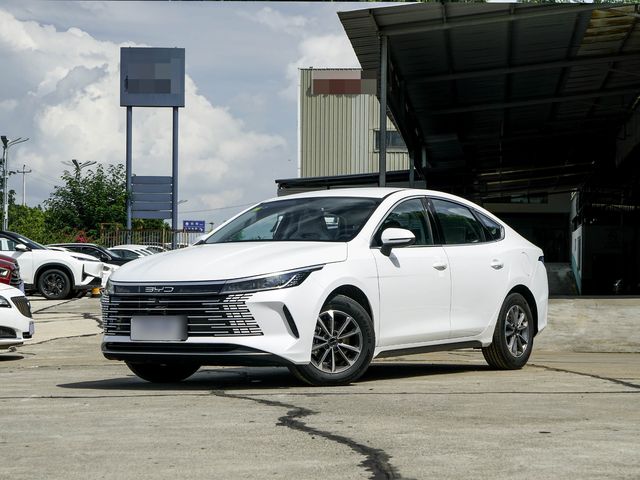 BYD Destroyer 05 — перёд три четверти слева